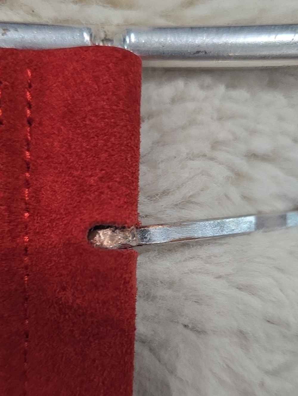 Red Suede Belt - Classic Casual Style - Picture 5 of 7